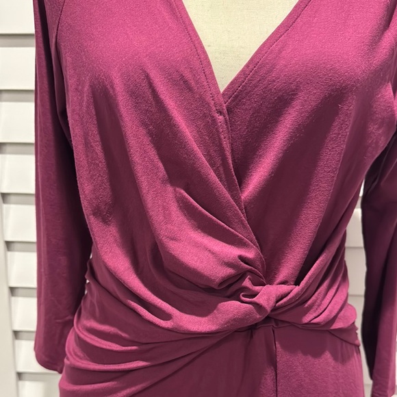 Ann Taylor Berry color  Twist front V-Neck  Midi Dress. - Picture 4 of 8